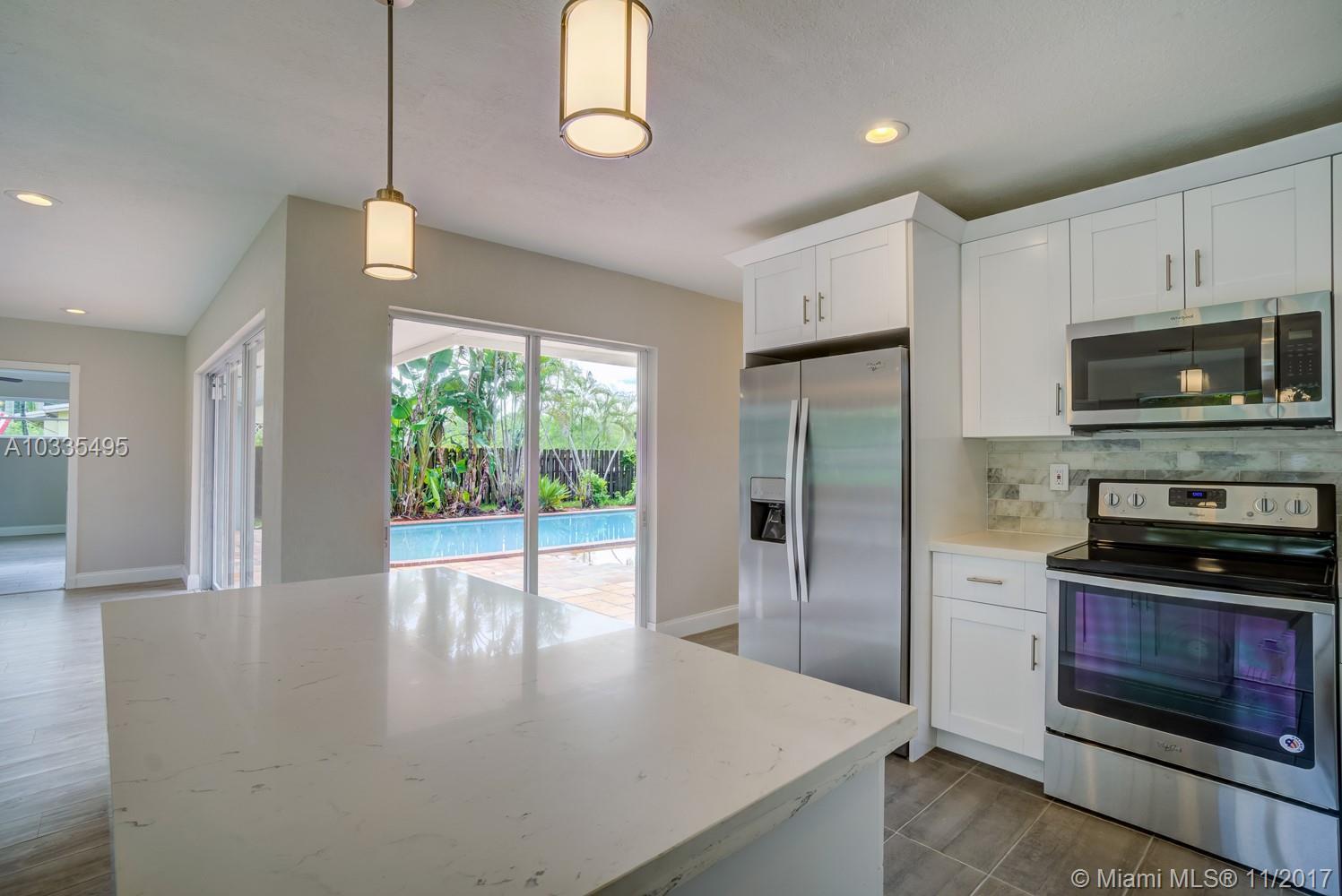 5398 Redwood Road Plantation, FL 33317 - Photo 3 of 28 Gallery Image 3