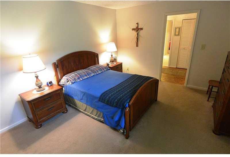 Emerald Hills Hollywood, FL 33021 - Photo 15 of 30