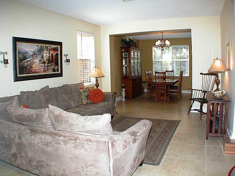 1535 Sandpiper Circle Weston, FL 33327 - Photo 3 of 35
