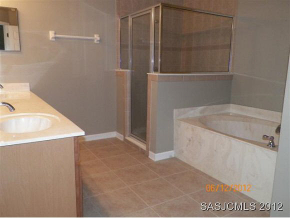 809 Crystal Spring Way St. Augustine, FL 32092 - Photo 9 of 22 Master Bath
