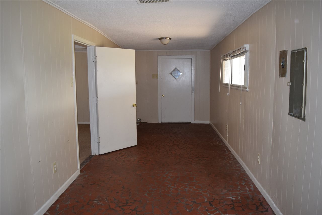 4065 Neely Road Memphis, TN 38109 - Photo 5 of 10 Gallery Image 5