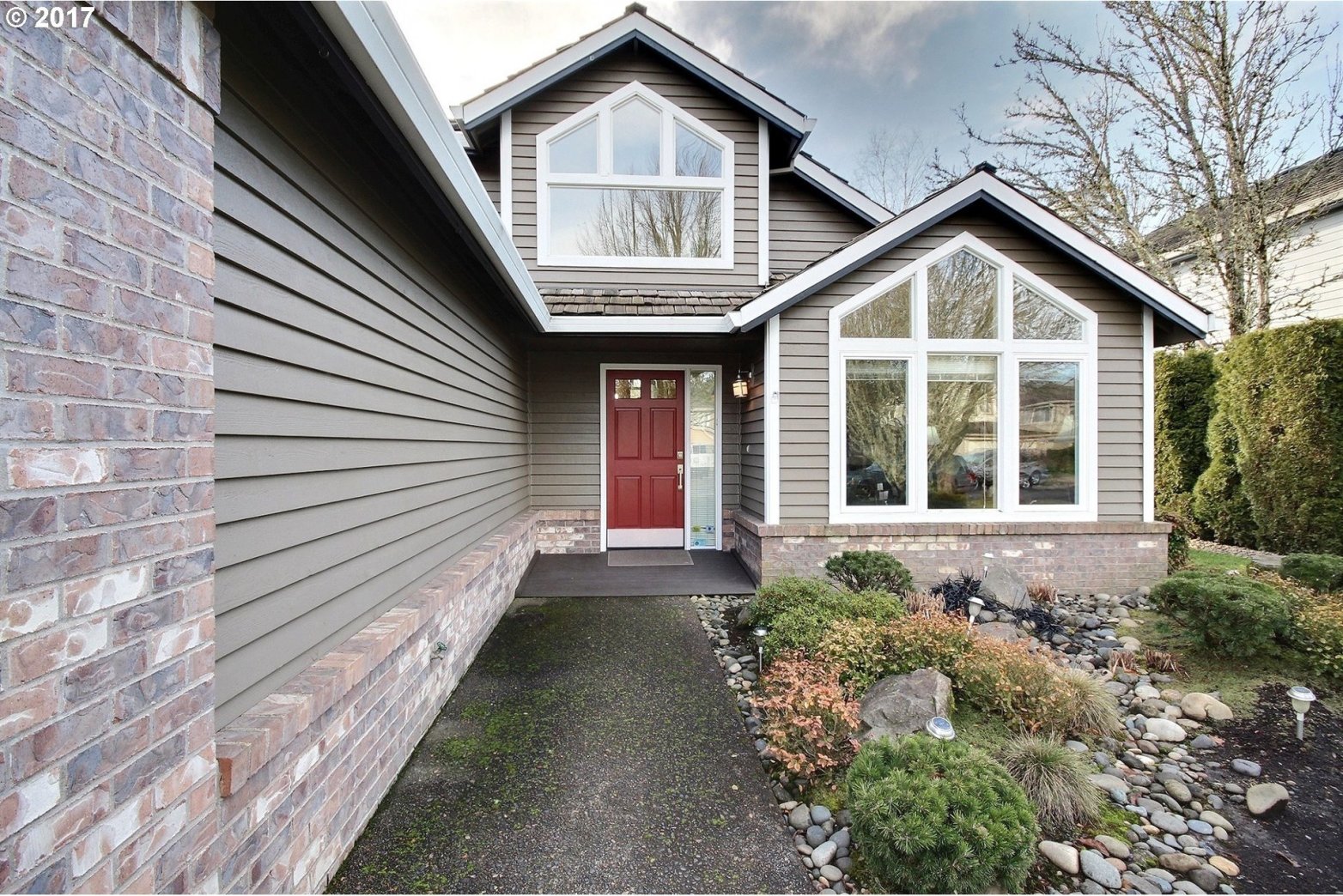 11243 Southwest Pintail Loop Beaverton, OR 97007 - Photo 4 of 32 Gallery Image 4
