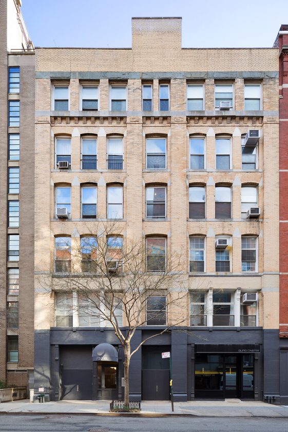 30 W 13th St, Manhattan, NY 10011 - Photo 1 of 3