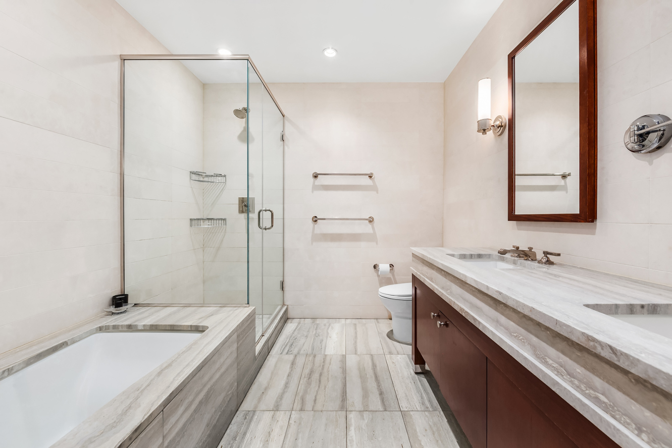 80 Riverside Boulevard, Unit 4U Manhattan, NY 10069 - Photo 8 of 10