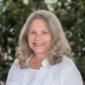 Dianne Rossi, Agent in  - Compass