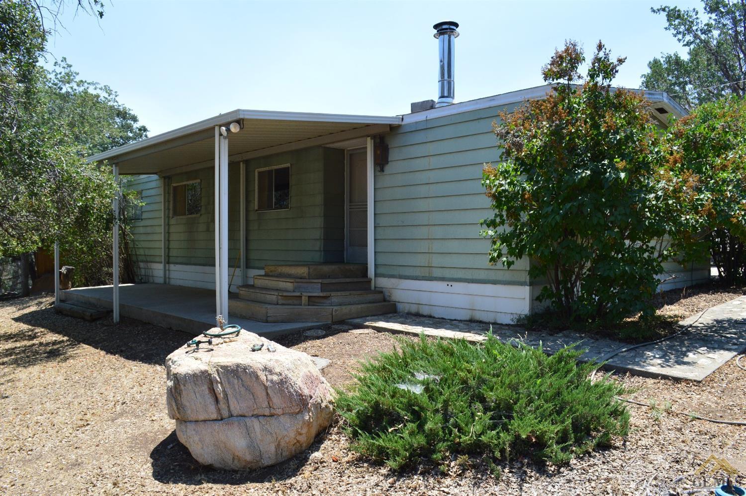 18512 Water Canyon Road Tehachapi, CA 93561 - Photo 3 of 20
