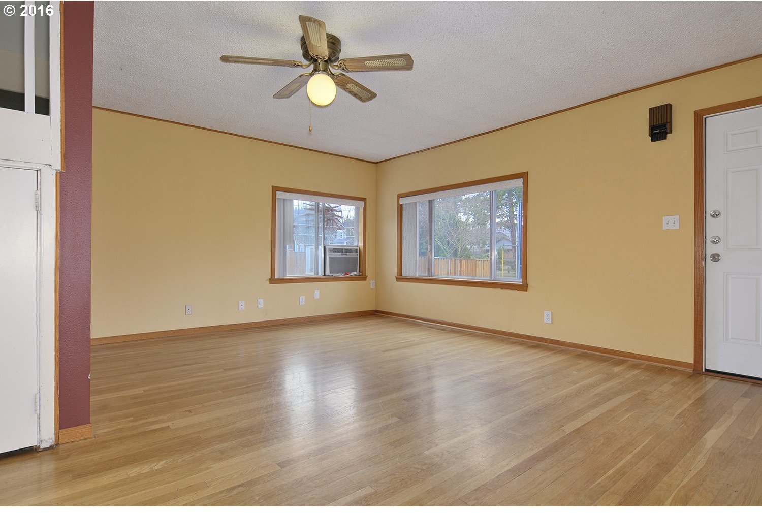 2502 Southeast Barnes Road Gresham, OR 97080 - Photo 9 of 19 Gallery Image 9