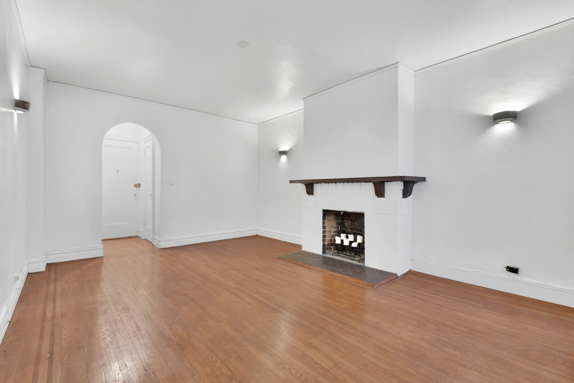 22 Grove St, Unit 2D Manhattan, NY 10014 - Photo 4 of 9