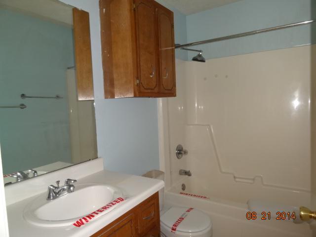 402 Eddy Street Oak Grove, KY 42262 - Photo 7 of 12