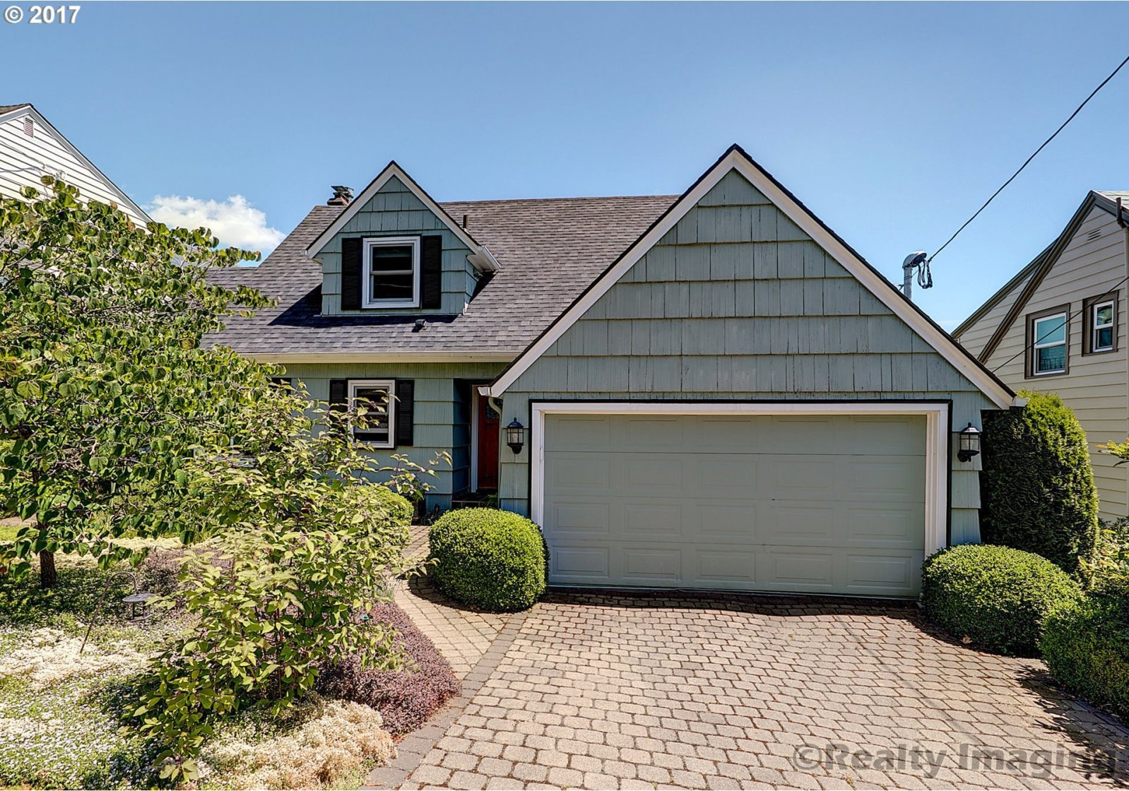 4128 Southwest Condor Avenue Portland, OR 97239 - Photo 2 of 28 Gallery Image 2