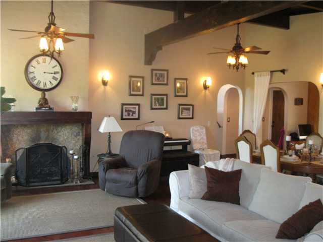 5345 Grandridge Road El Cajon, CA 92020 - Photo 8 of 25 Tall Open Beam-Ceilings