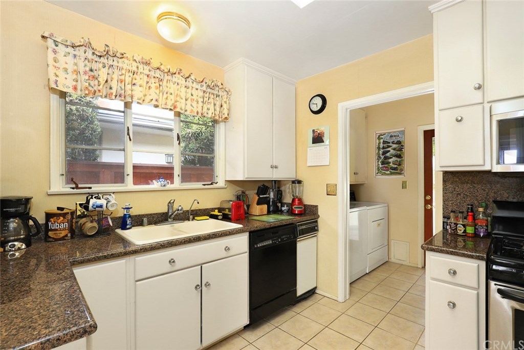 356 Cherry Drive Pasadena, CA 91105 - Photo 17 of 30