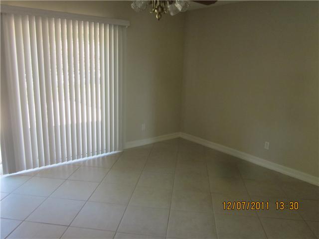 2324 Fallingleaf Road Oceanside, CA 92056 - Photo 3 of 12