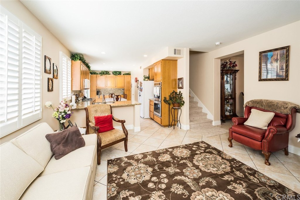 43 Declaration Place Irvine, CA 92602 - Photo 14 of 22