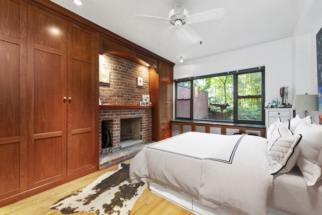 $1,100,000 | 838 Greenwich Street, Unit 1C | West Village