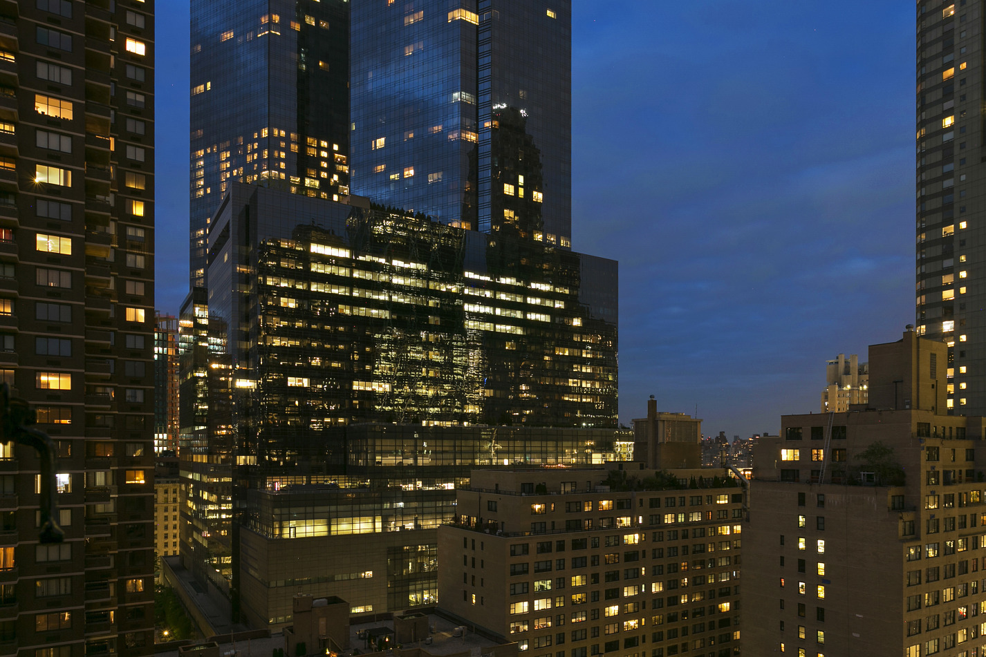 350 West 57th Street, Unit 18C Manhattan, NY 10019 - Photo 18 of 20