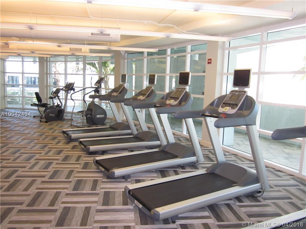 253 Northeast 2nd Street, Unit 1203 Miami, FL 33132 - Photo 17 of 23