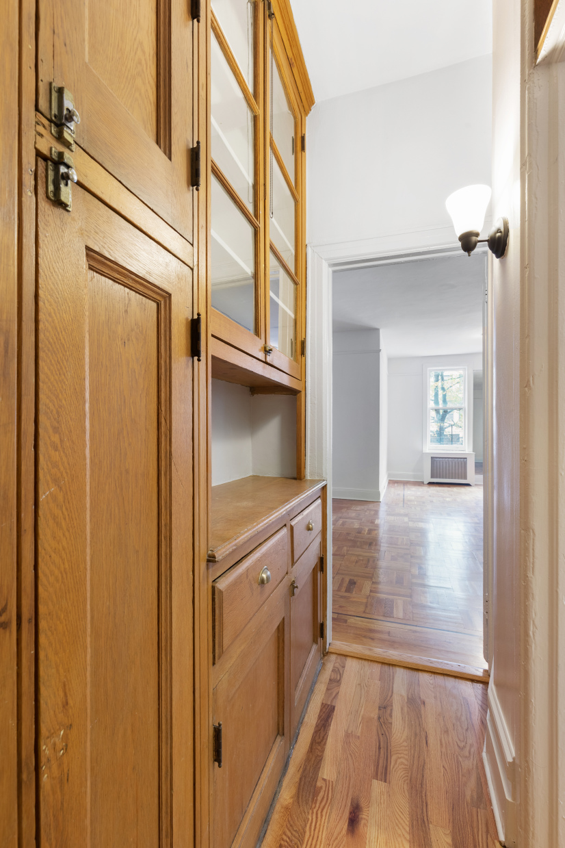 50 East 96th Street, Unit 2C Manhattan, NY 10128 - Photo 7 of 10