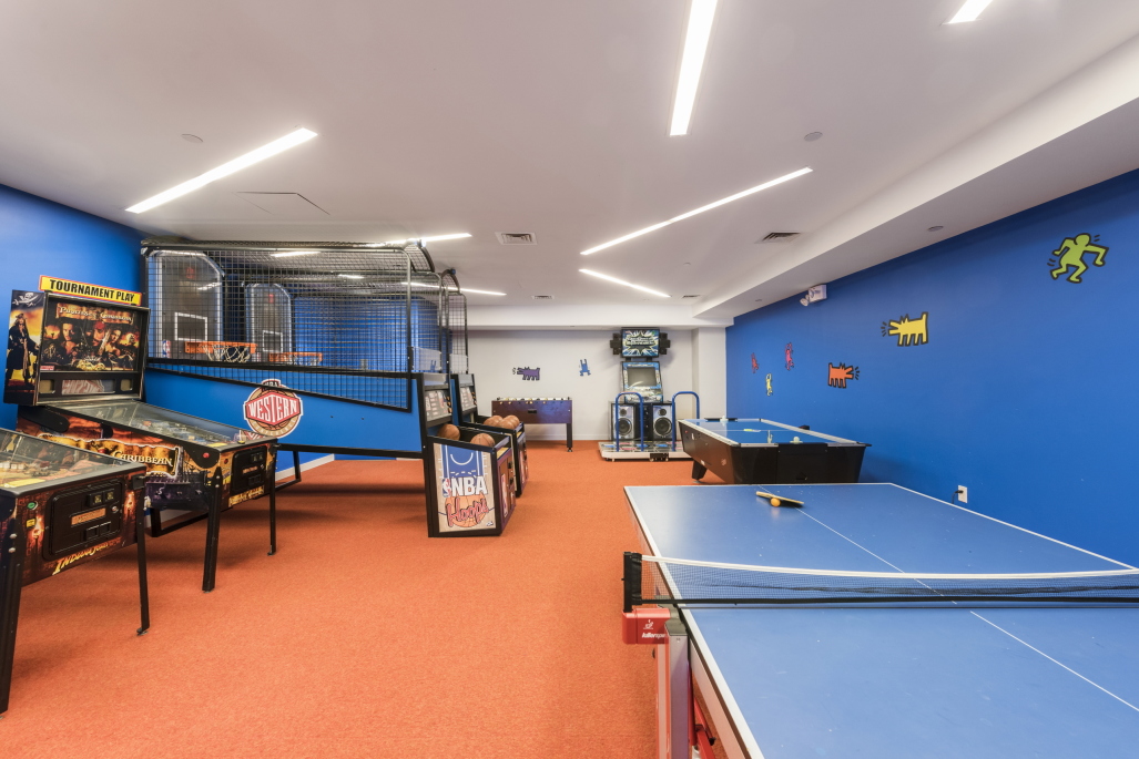 255 East 74th Street, Unit 6B Manhattan, NY 10021 - Photo 9 of 13