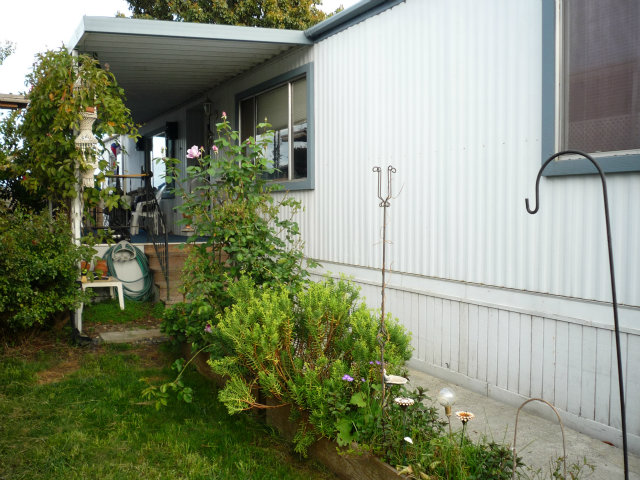 13 Pera, Unit 13 Watsonville, CA 95076 - Photo 3 of 17