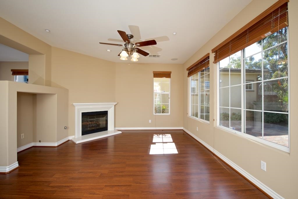 572 Beach Encinitas Ca Encinitas, CA 92024 - Photo 4 of 20 Gallery Image 4