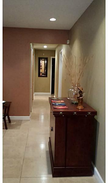 2728 Southwest 131st Court Miami, FL 33175 - Photo 3 of 21