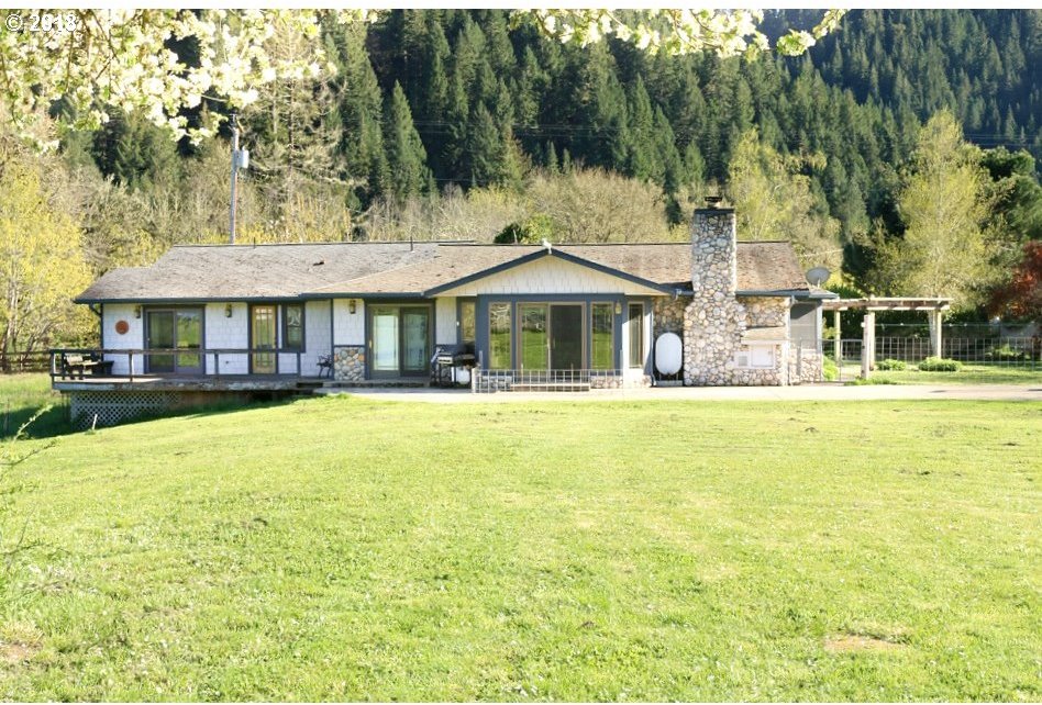 8674 South Myrtle Road Myrtle Creek, OR 97457 - Photo 9 of 29 Gallery Image 9
