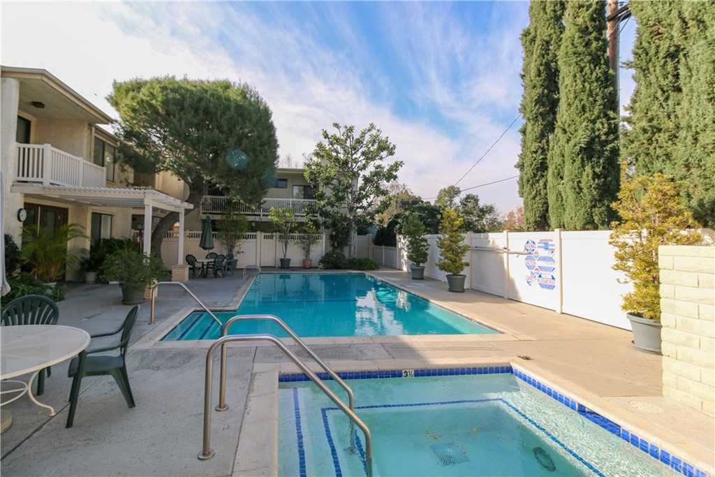 14315 Riverside Drive, Unit 105 Sherman Oaks, CA 91423 - Photo 33 of 42