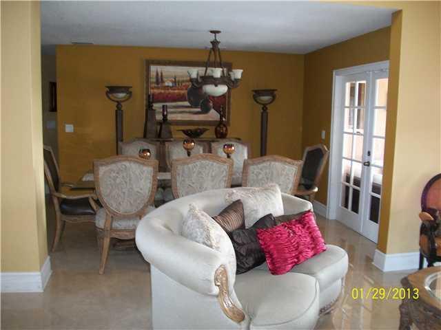 4620 Southwest 156th Place Miami, FL 33185 - Photo 4 of 25