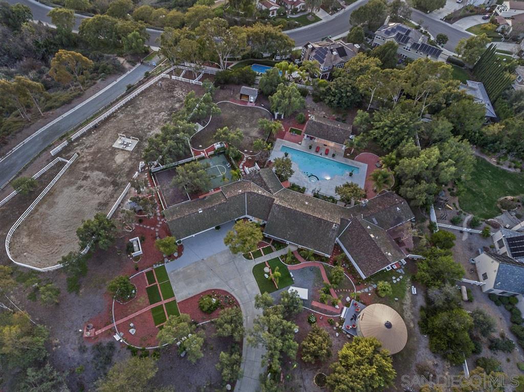 3402 Calle Margarita Encinitas, CA 92024 - Photo 4 of 20