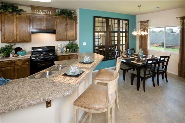 9008 Rockhampton Drive Bakersfield, CA 93313 - Photo 2 of 6