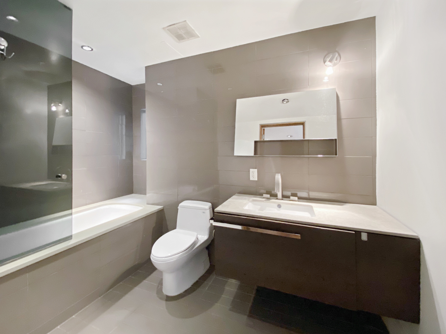 62 East 1st Street, Unit 5N Manhattan, NY 10003 - Photo 5 of 9