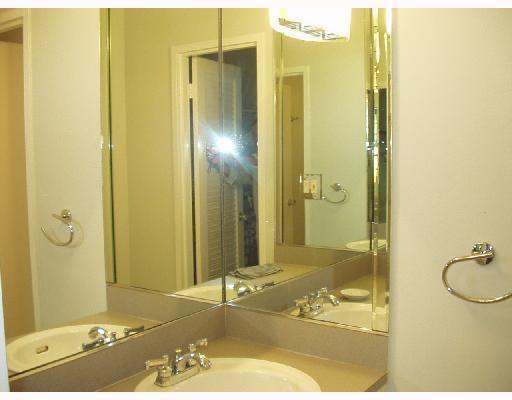 100 Lincoln Road, Unit 1524 Miami Beach, FL 33139 - Photo 8 of 9