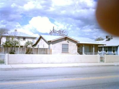 412 Decatur Street Bakersfield, CA 93308 - Photo 2 of 6 Gallery Image 2