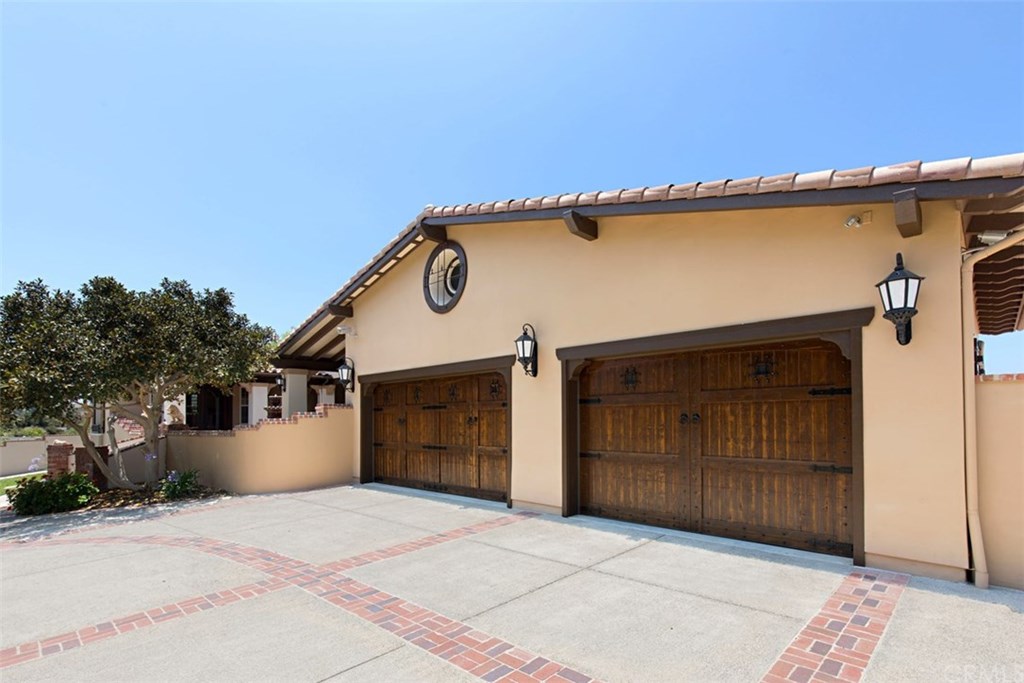 1640 Hillside Avenue Norco, CA 92860 - Photo 13 of 75 Oversized attached 3 car garage with direct access