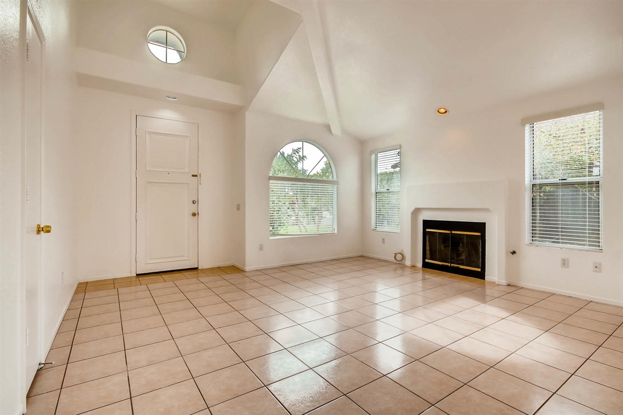 3670 La Mirada Drive San Marcos, CA 92078 - Photo 3 of 25