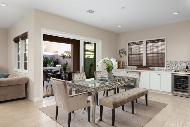 67 Swift Irvine, CA 92618 - Photo 5 of 44 Open concept - Stackable sliders with specialty casing
for indoor/outdoor living