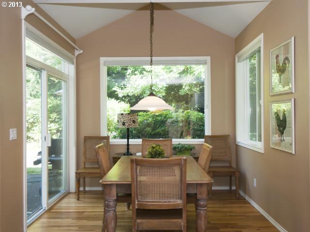 3619 Southwest Comus Street Portland, OR 97219 - Photo 4 of 16 Gallery Image 4