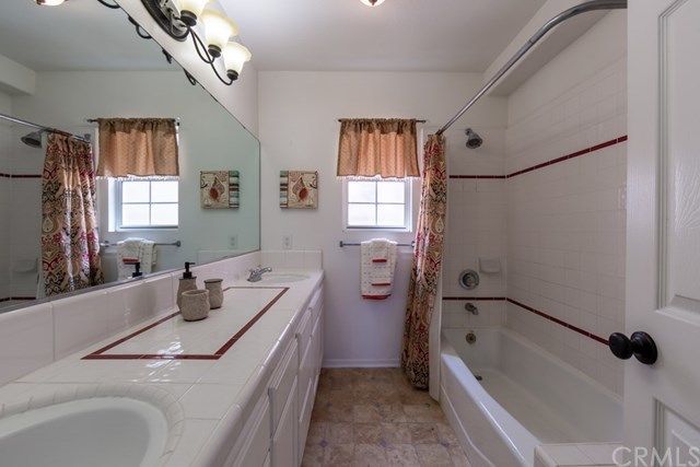 $700,000 | 80 62nd Place, Unit 2A, Long Beach, CA 90803