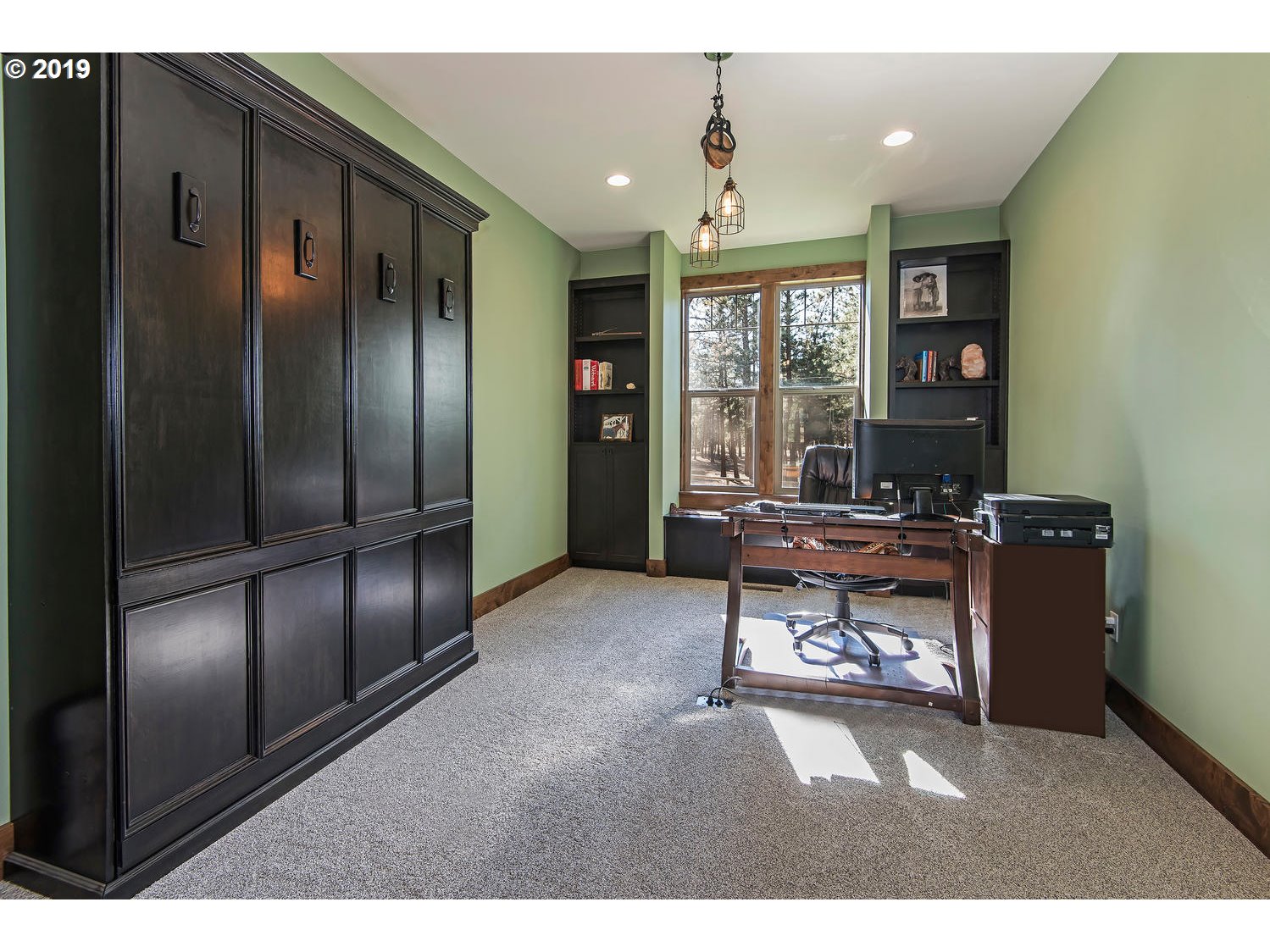 69450 Green Ridge Loop Sisters, OR 97759 - Photo 12 of 32 Gallery Image 12