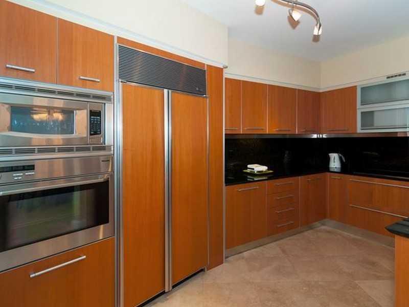 400 Alton Road, Unit 602 Miami Beach, FL 33139 - Photo 4 of 14