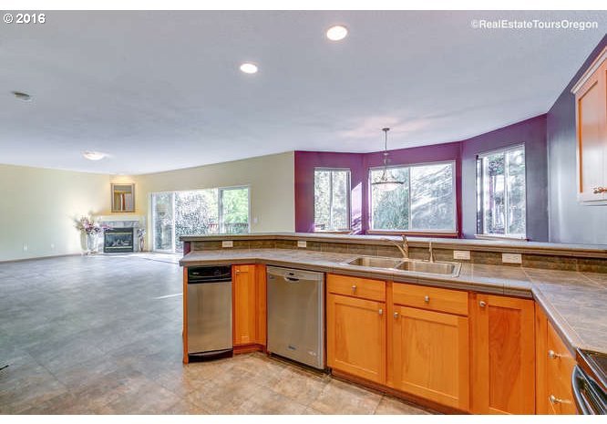 11940 Northwest Tyler Court Portland, OR 97229 - Photo 5 of 29