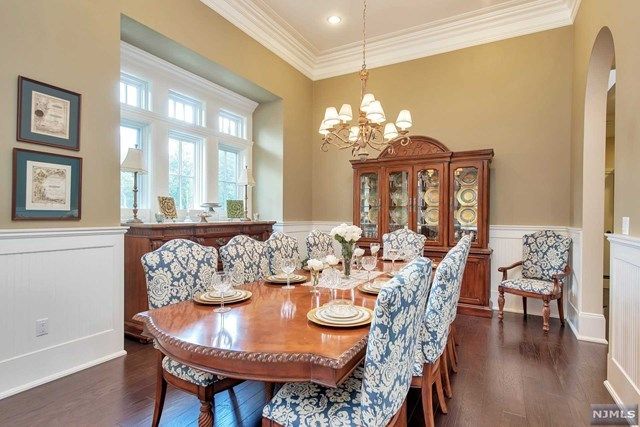 10 Weathervane Court Mahwah, NJ 07430 - Photo 7 of 25