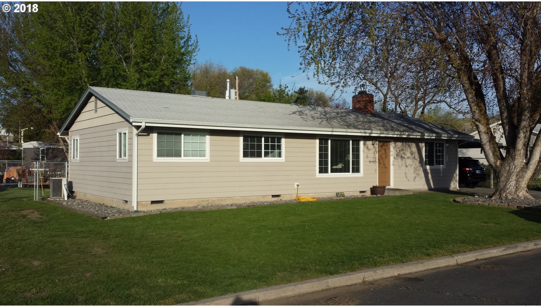 1420 Southwest 40th Street Pendleton, OR 97801 - Photo 1 of 18