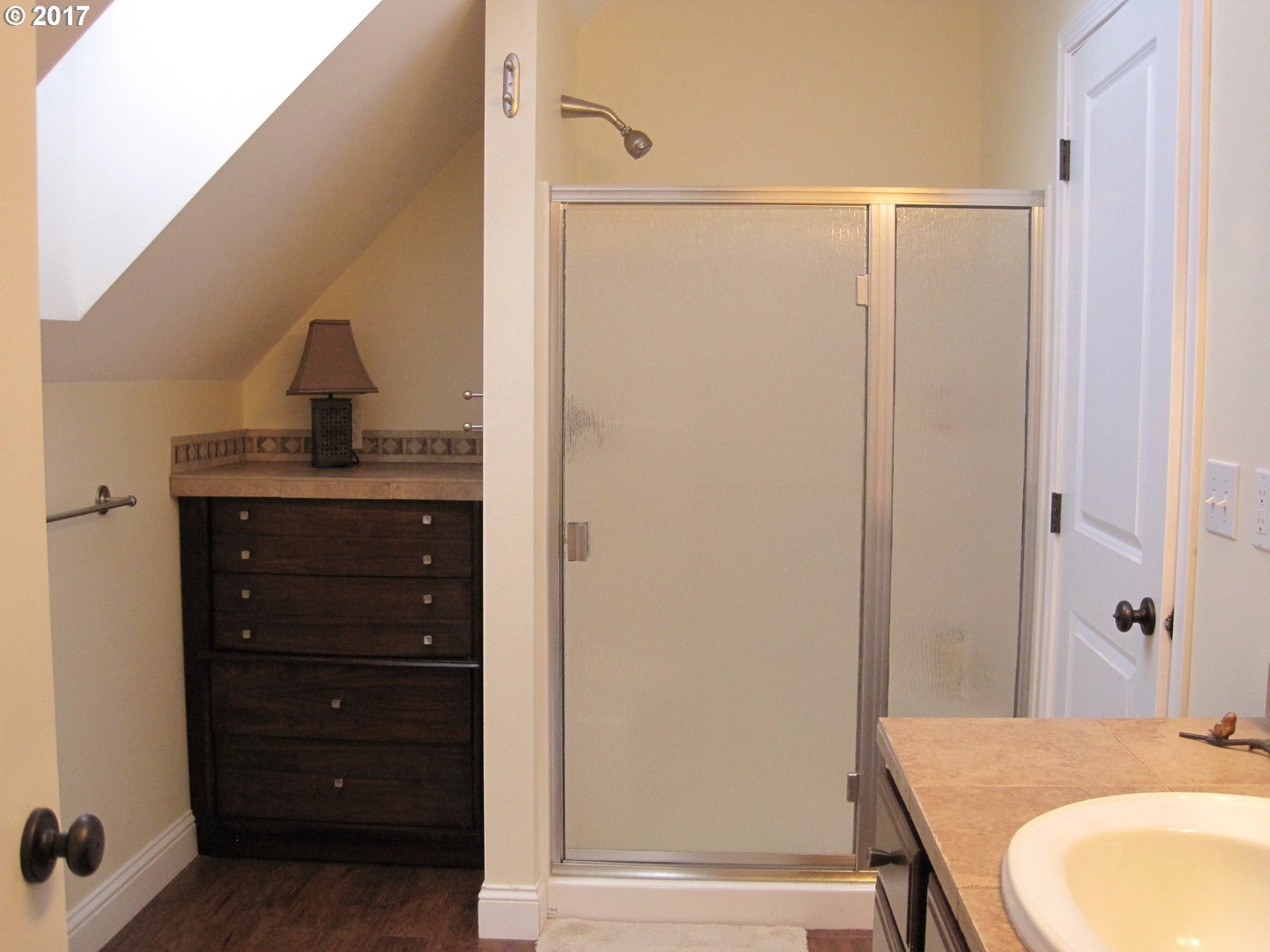 807 Riverside Street Maupin, OR 97037 - Photo 17 of 32 Gallery Image 17