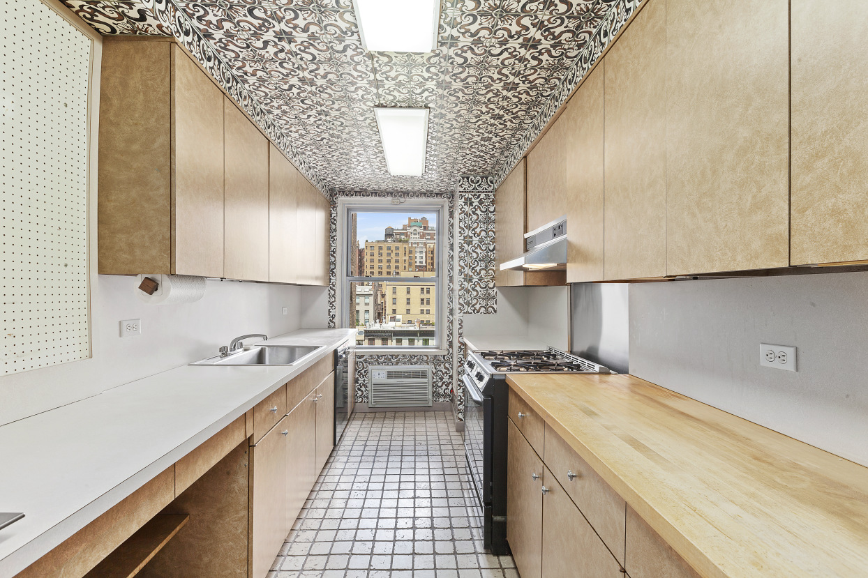 110-118 Riverside Drive, Unit 10D Manhattan, NY 10024 - Photo 8 of 12