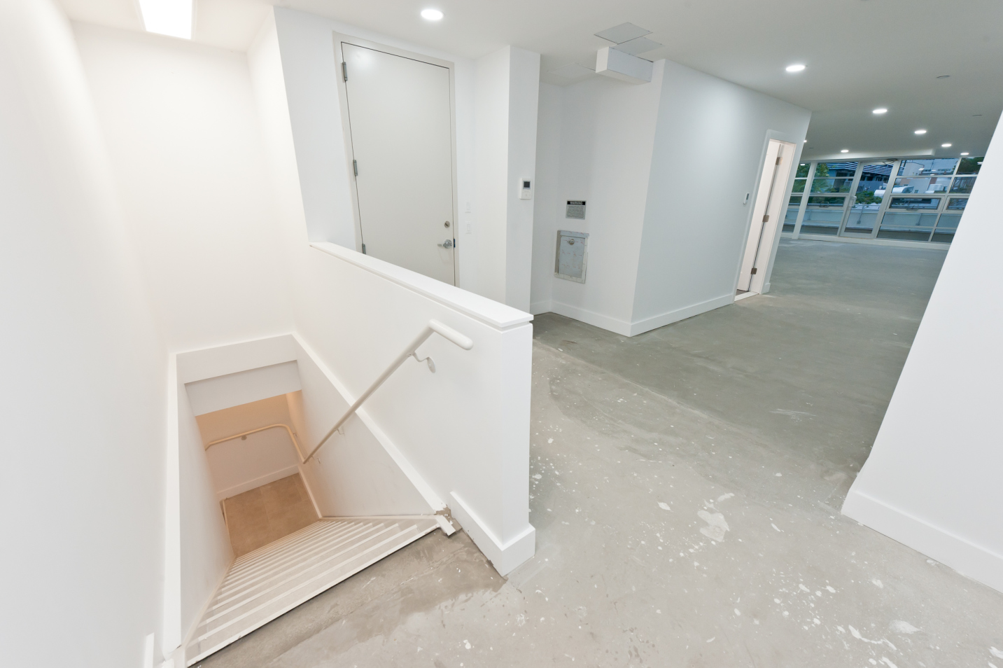 25-10 38th Avenue Queens, NY 11101 - Photo 9 of 17