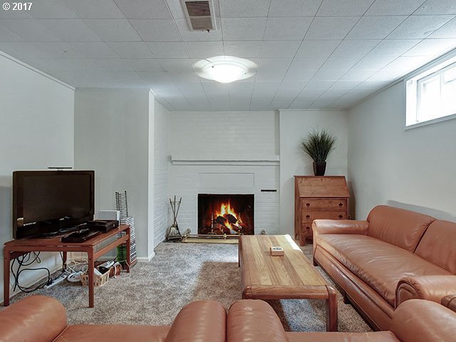 7725 Southeast Reed College Place Portland, OR 97202 - Photo 22 of 32 Gallery Image 22