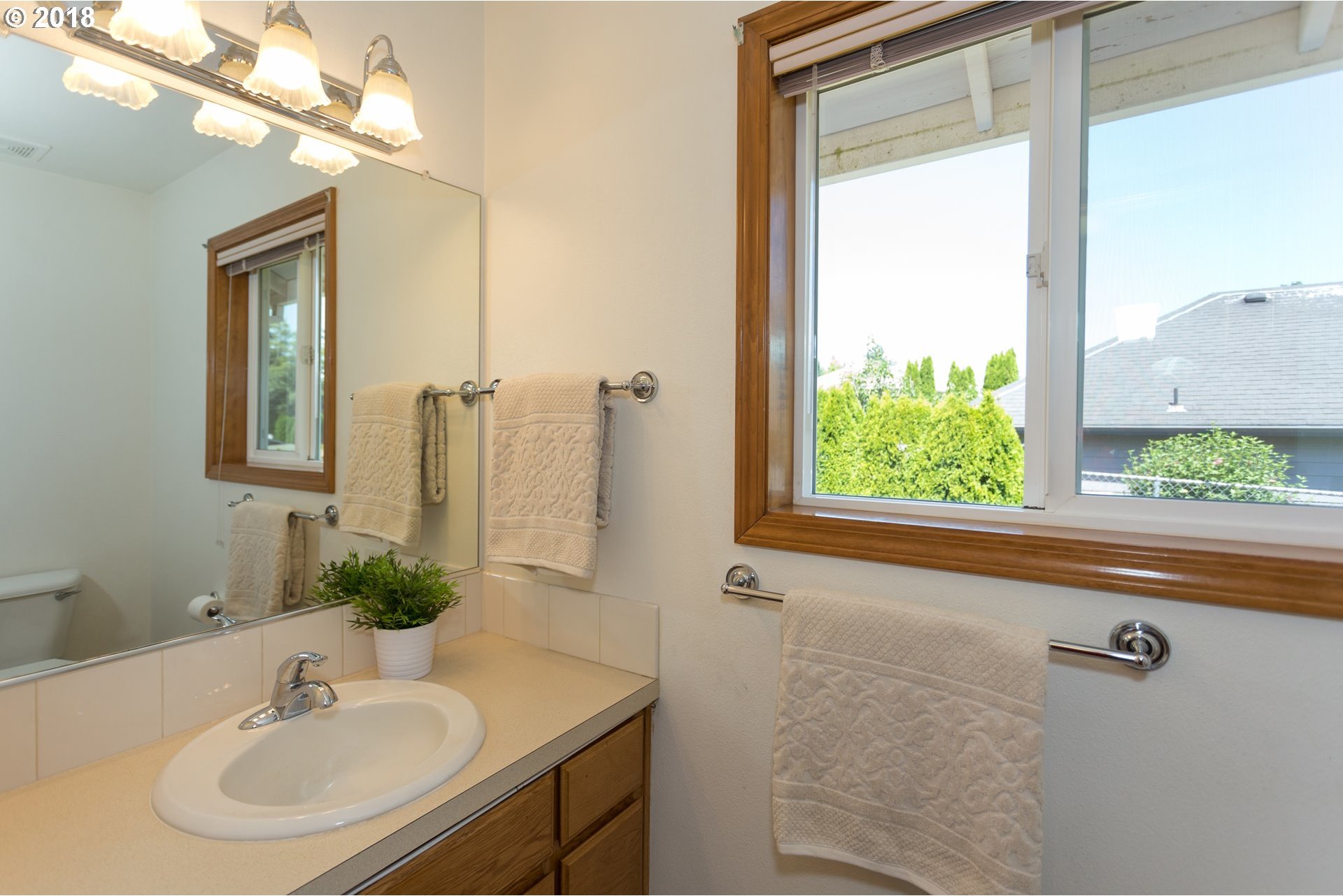 3879 Southeast Hillyard Road Gresham, OR 97080 - Photo 26 of 32 Gallery Image 26