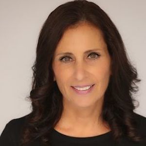 Suzanne Garcia, Agent in  - Compass